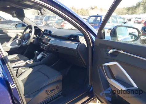 2021 Audi Q3 Premium 40 Tfsi Quattro Tiptronic z USA, uszkodzony, nr VIN WA1AUCF30M1069695